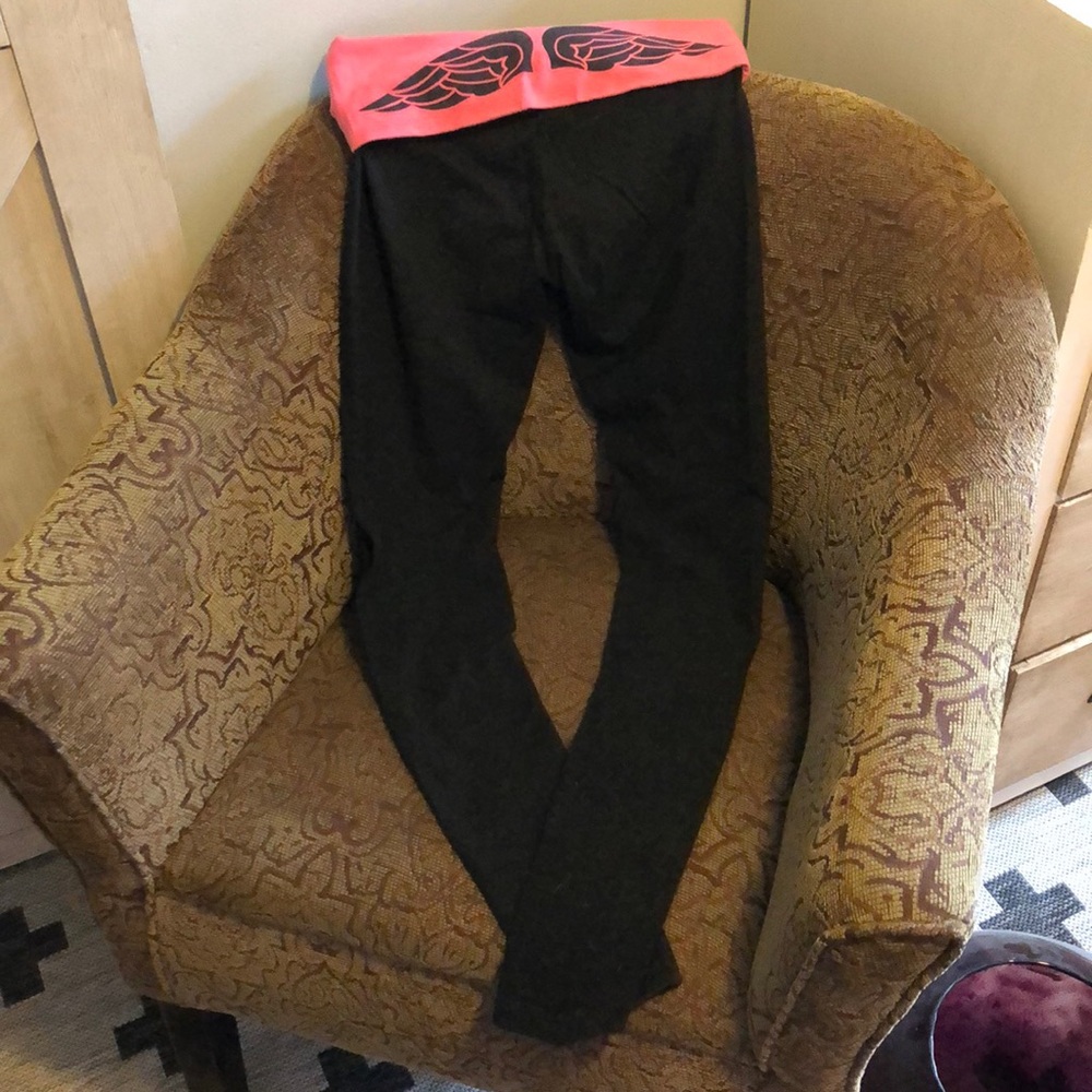 Victoria’s Secret leggings
